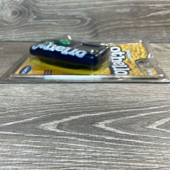 NEW Radica Pocket Othello Electronic Game Vintage 1999- Model 8042 Black Green - Picture 5 of 8